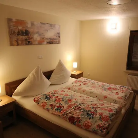 Mohrs * Mehren (Vulkaneifel)